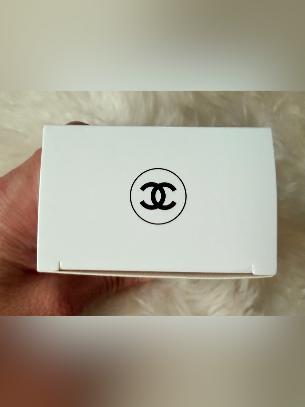 POUCH ONLY Chanel La Crème Main Hand Cream Limited Edition Denim. NEW in Bag/Box - Picture 9 of 16